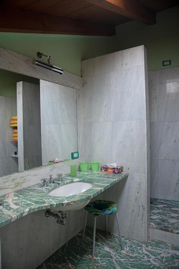 Appartamento Casa Dolce Casa Alzaia Grande Milano Esterno foto